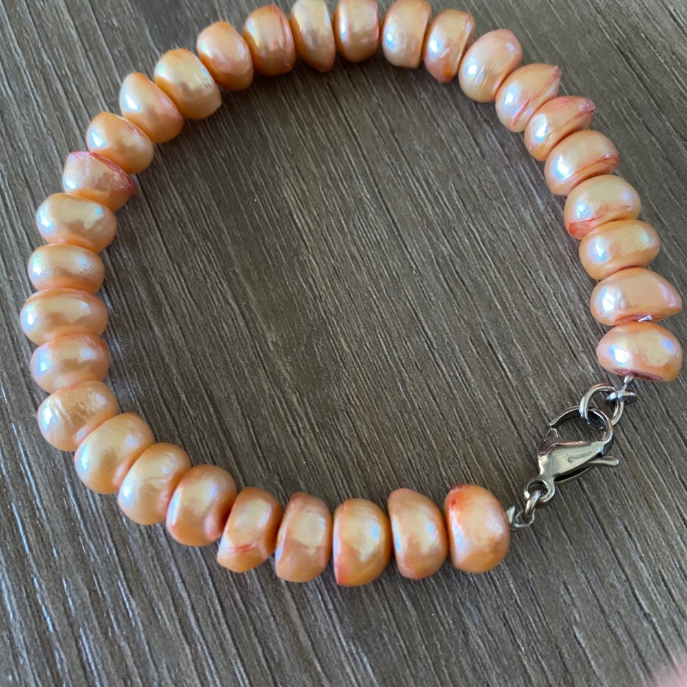 Shell Bracelet - Picture 3 of 4